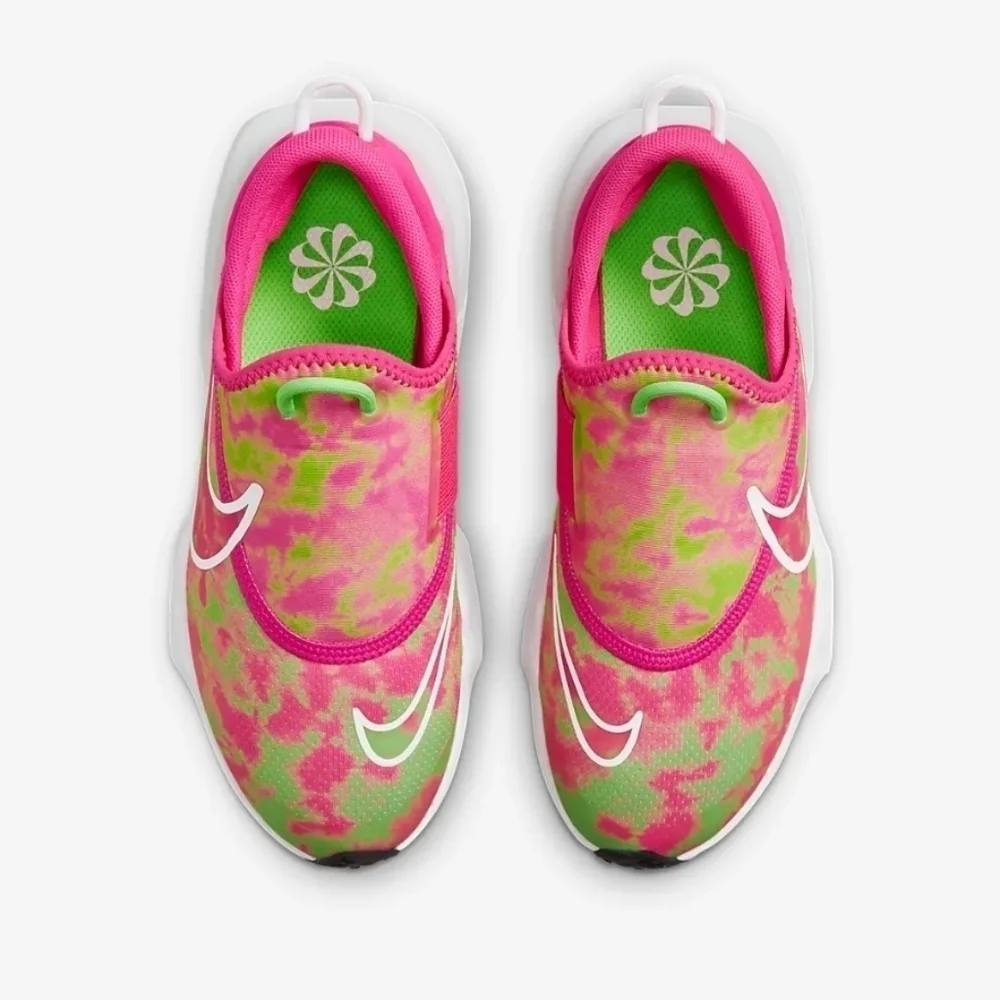 Nike React flow Youth Sneakers Size 6.5 Youth fits Woman's sz 8